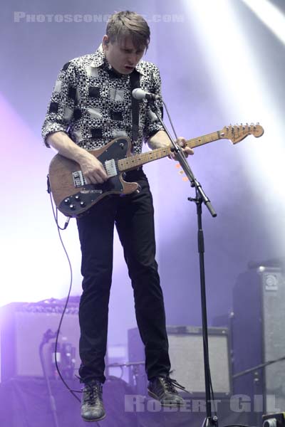 FRANZ FERDINAND - 2013-08-23 - SAINT CLOUD - Domaine National - Grande Scene - 